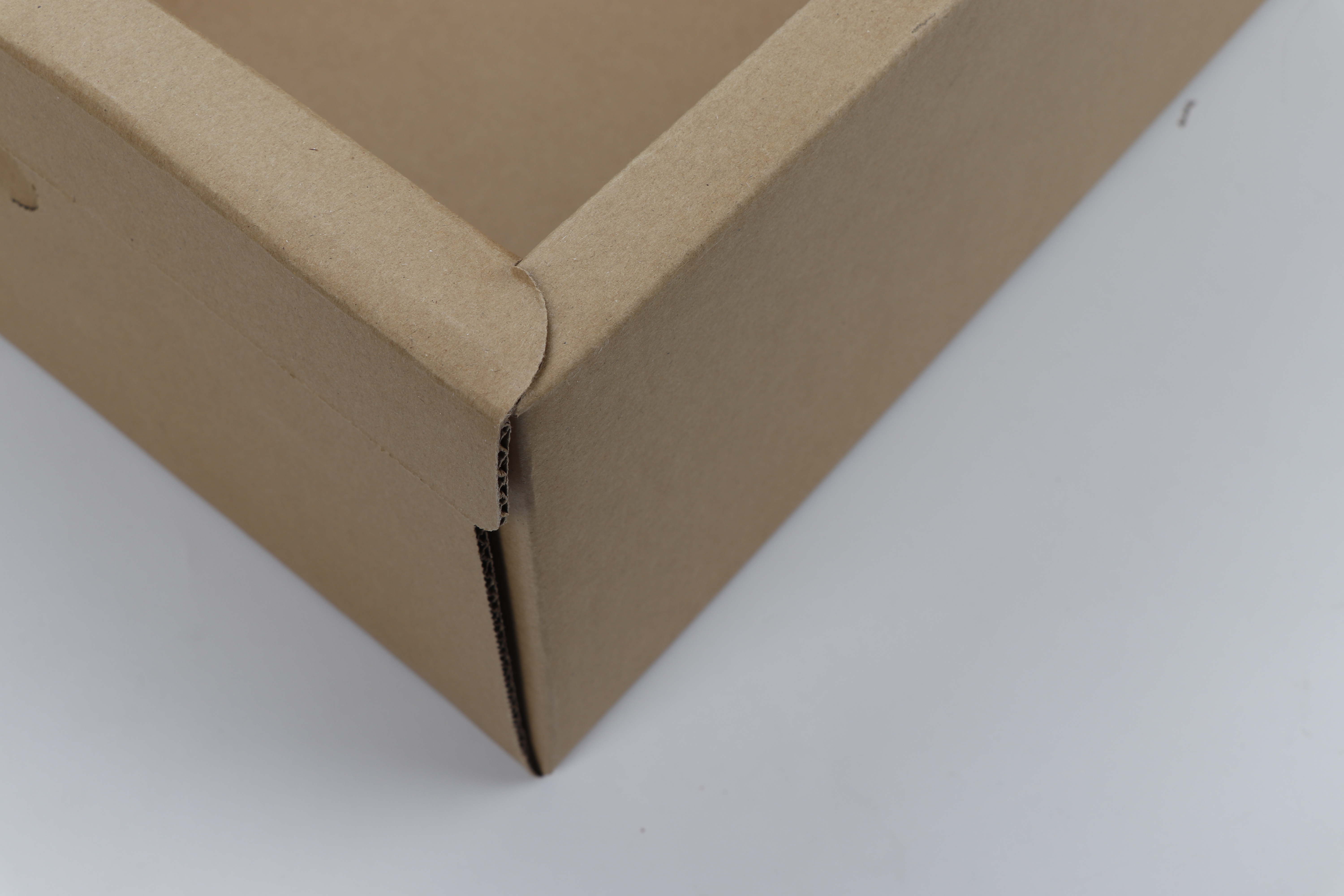 Waterproof Paper Fish Transport Box | Marine-Safe Corrugated Design